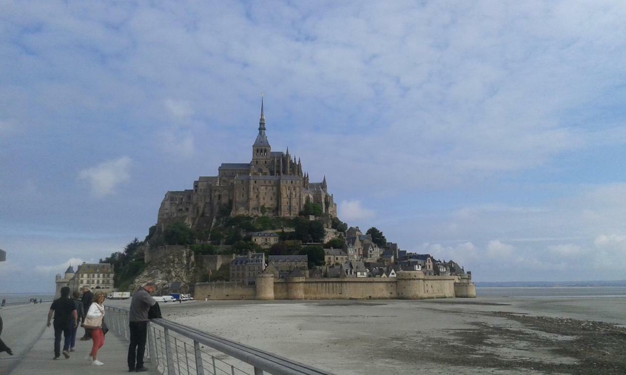 La Gerbaudiere Chambres&Table D Hotes Proche Mont Saint Michel Cuisine Maison Notre-Dame-du-Touchet Eksteriør bilde